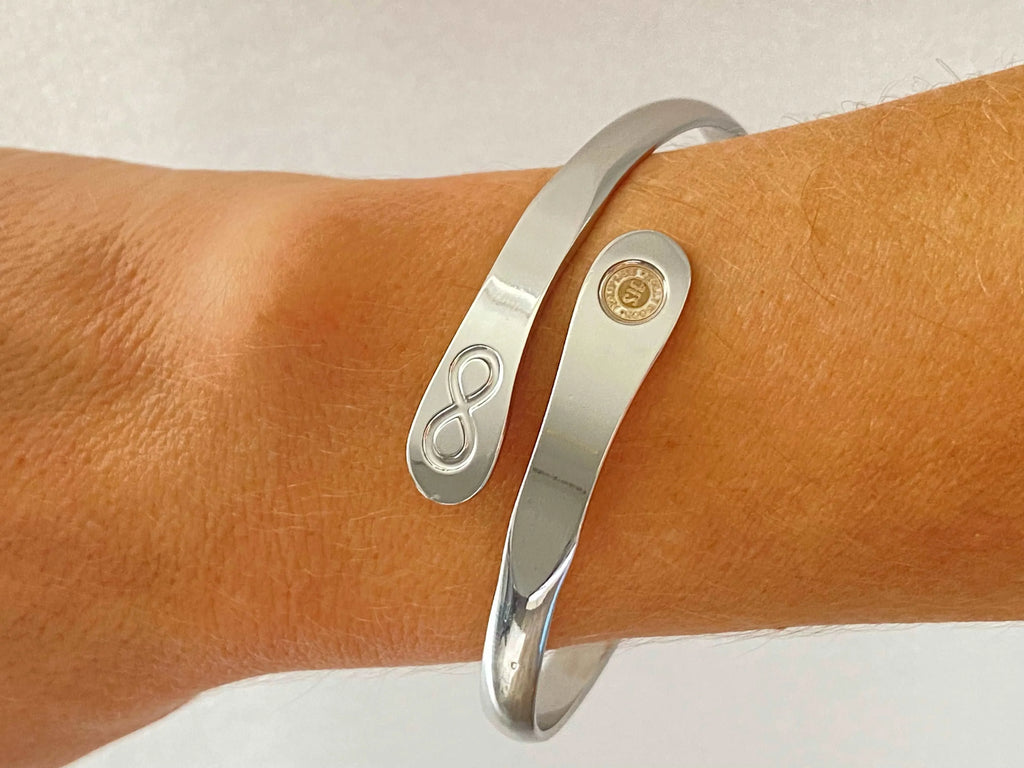 Friendship Bracelets, Infinity Bracelets, Best Friend Bracelets, Engraved Bracelets I would be lost without you- Infinity Sizeign