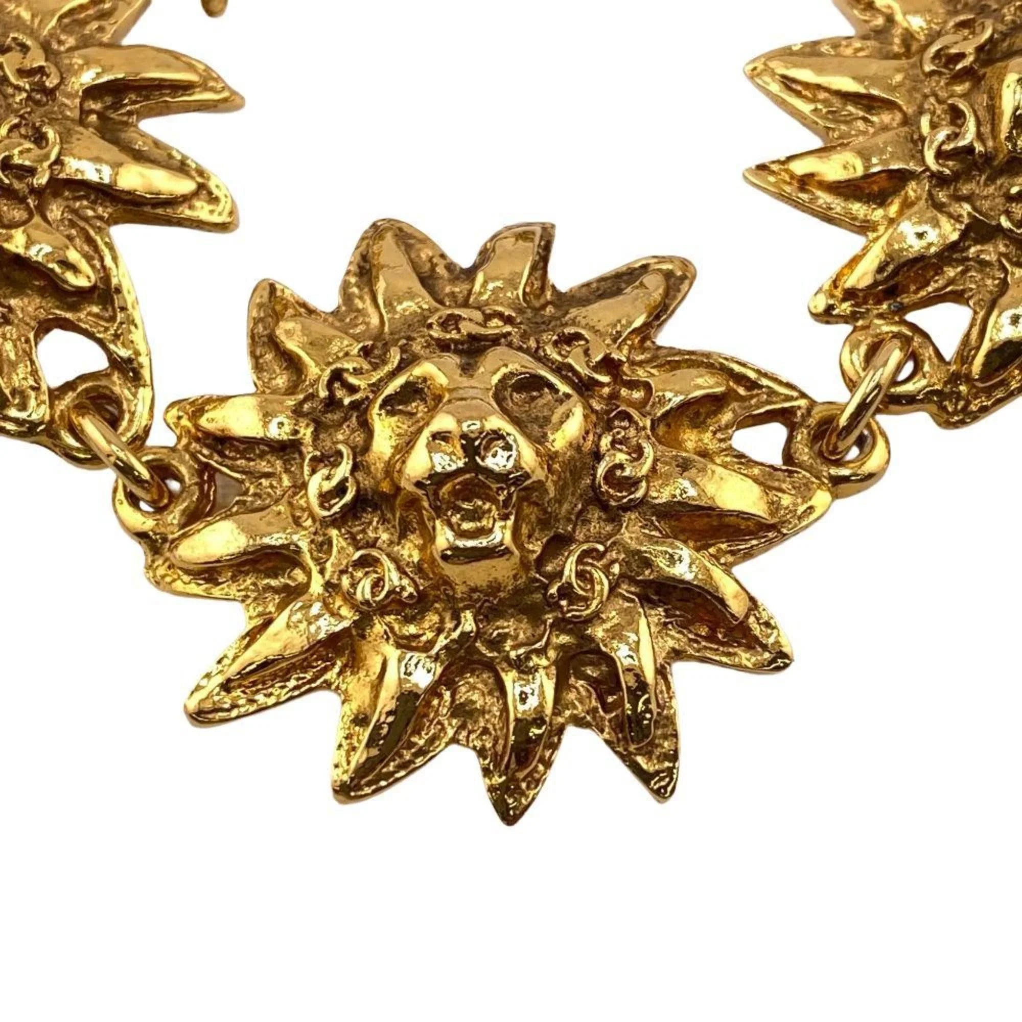 Pre-Owned CHANEL Lion Bracelet Gold Women's Z0004923 (Good)