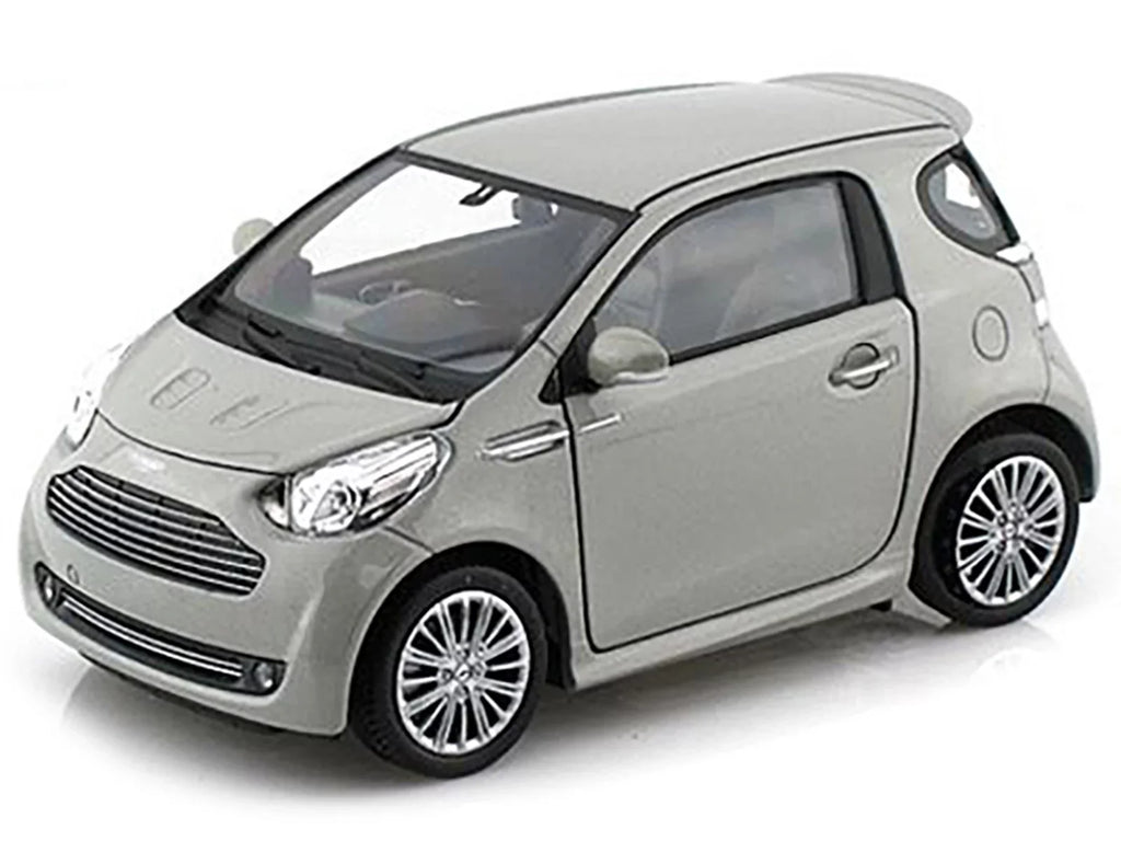 Aston Martin Cygnet Sizeilver 1/24 Diecast Model Car by Welly
