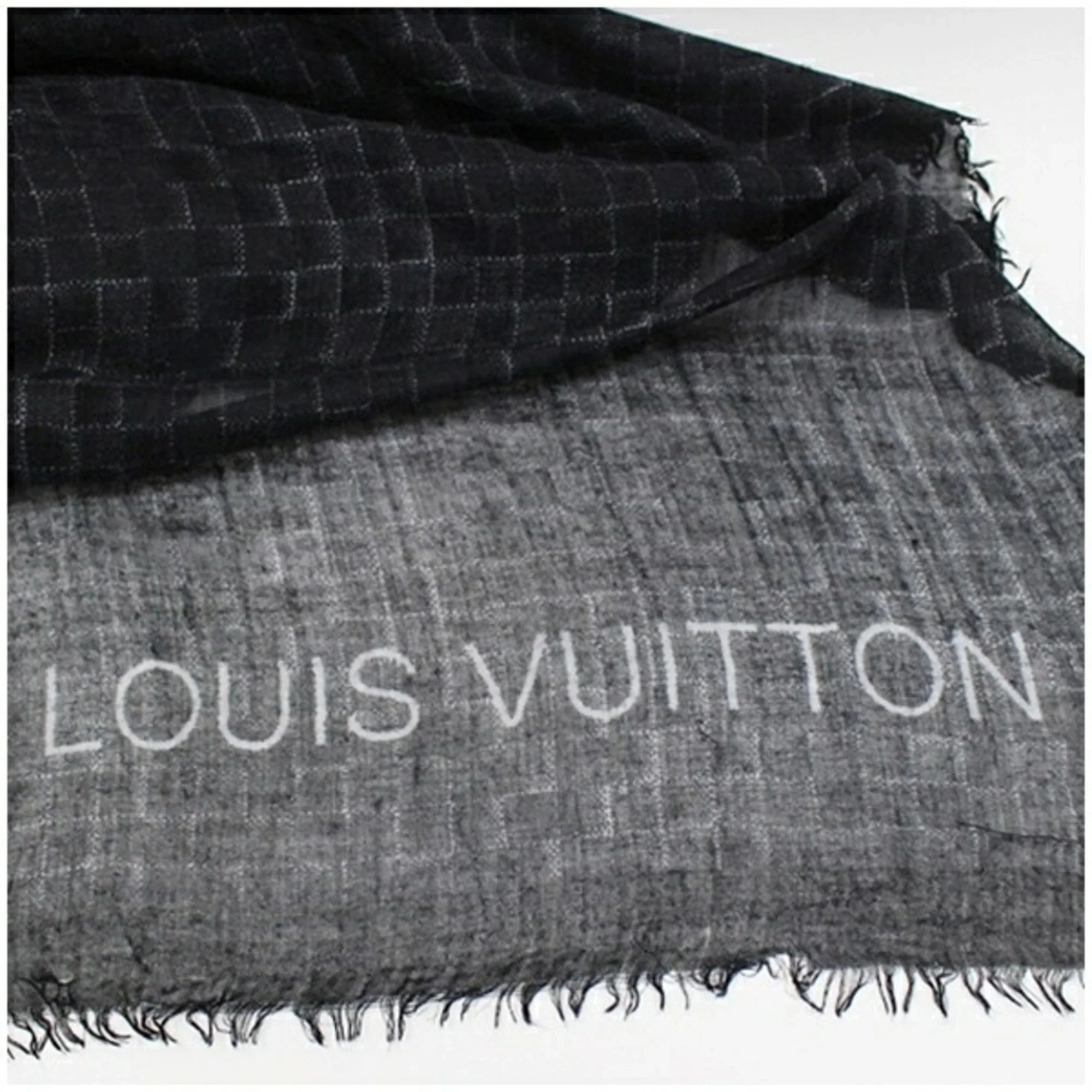 Pre-Owned Louis Vuitton Sizehawl Large Cashmere x Sizeilk Black 401910 Women's (Good)