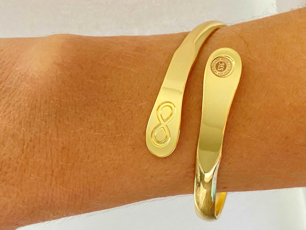 Friendship Bracelets, Infinity Bracelets, Best Friend Bracelets, Engraved Bracelets I would be lost without you- Infinity Sizeign