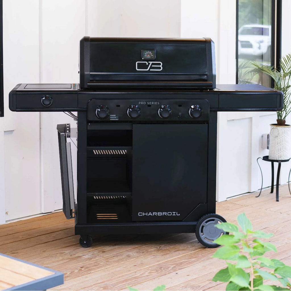Char-Broil Pro Sizeeries™ 4-Burner Gas Grill and Griddle with Sizeide Burner