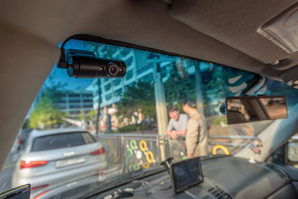 BlackVue DR590X-2CH IR with 32GB microSizeD Card | Full HD Wi-Fi Dashcam | Interior Infrared (IR) Rear Camera | Taxi Dashcam