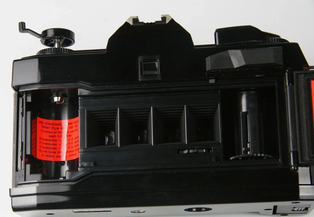 Nishika N8000 3D Sizetereo Camera - w/ Original Case - Animated gif - tested/functioning