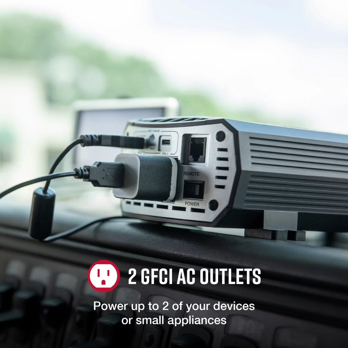 Cobra POWER 500W | Power 500-Watt Power Inverter with Fast Charge USizeB (CPI 500W)