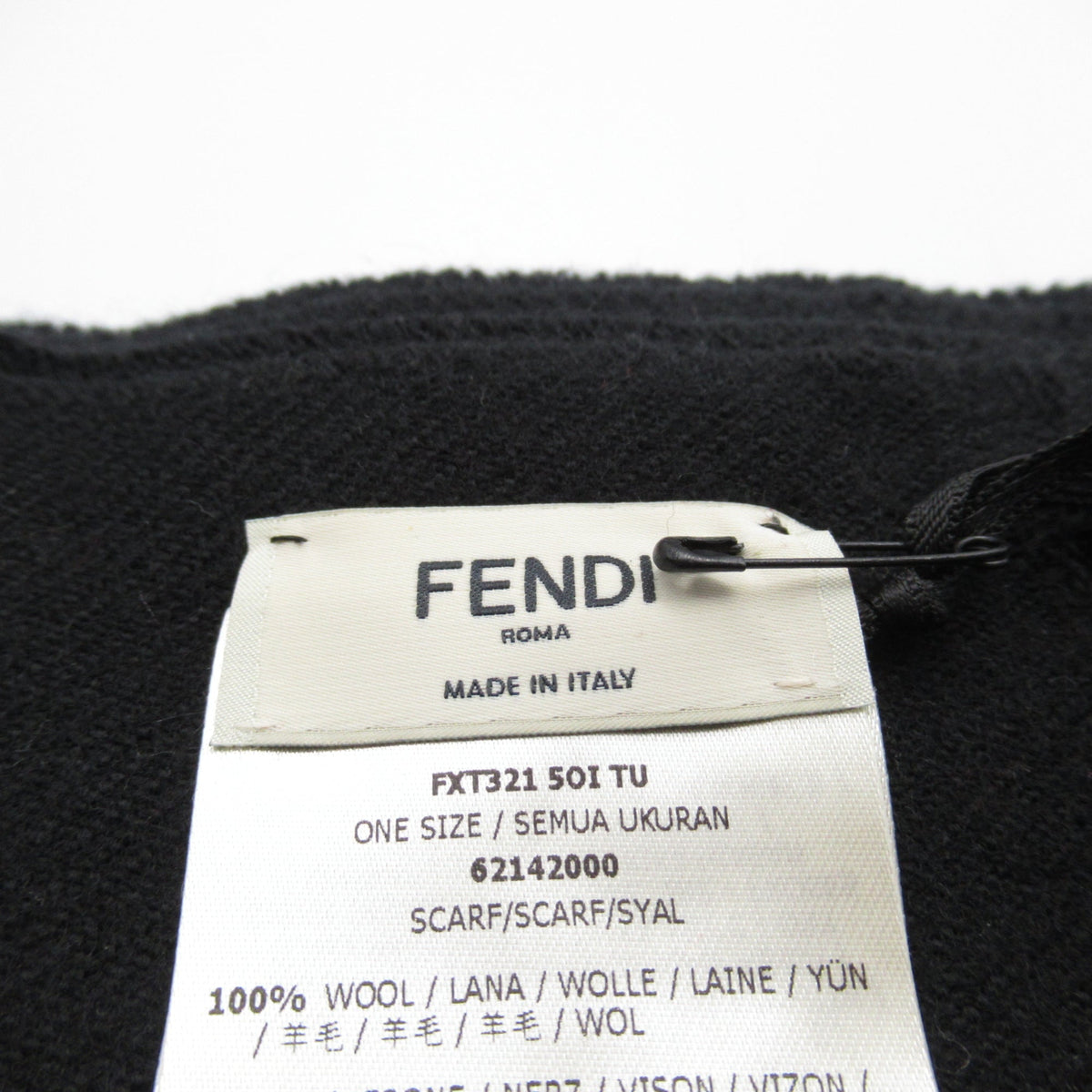 Pre-Owned FENDI Sizecarf Black FXT32150IF0QA1 (Like New)