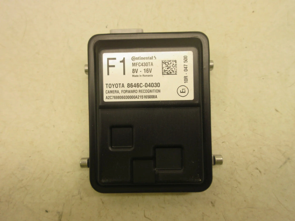 Pre-Owned 18-23 Toyota Tacoma Front Windshield Mounted Lane Departure Warning Camera OEM (Good)