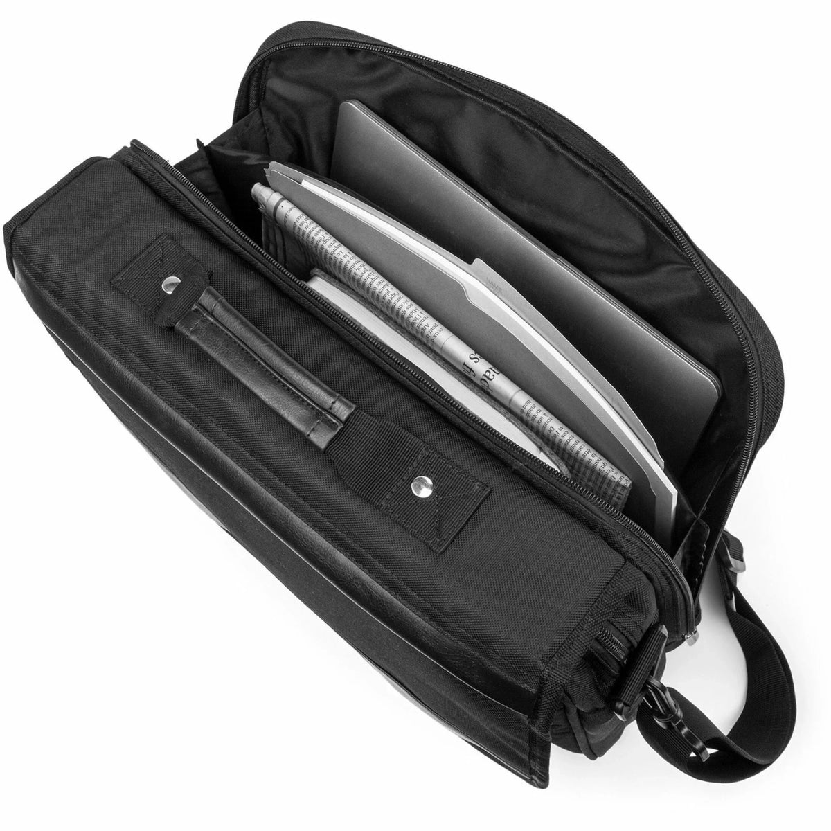 bugatti THE ASizeSizeOCIATE Carrying Case (Briefcase) for 15.6" Notebook, Black