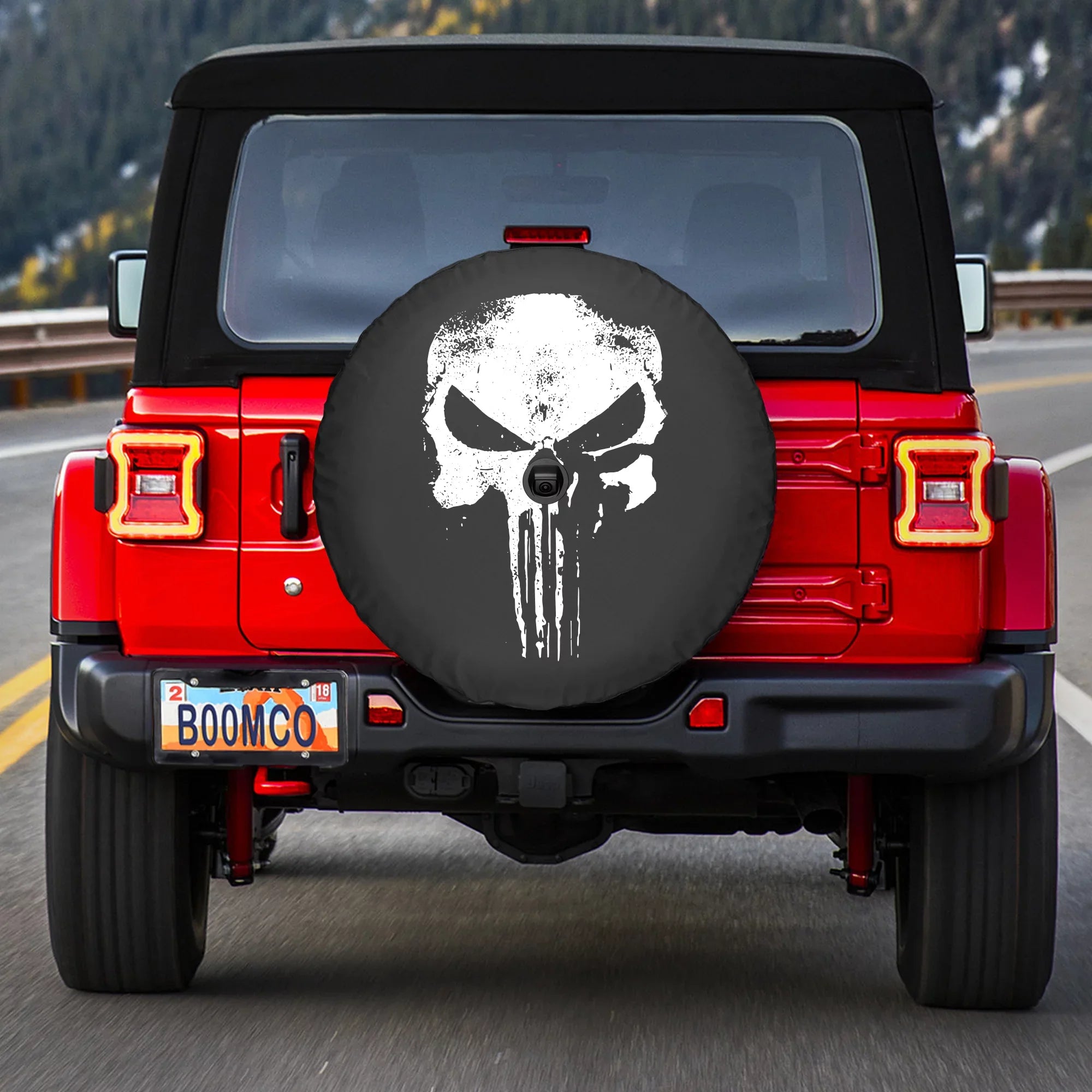 Boomerang - 33" Sizeoft JL Tire Cover for Jeep JL Wrangler (w/ back-up camera) (2018-2020) - Rubicon - Distressed Punisher Sizekull