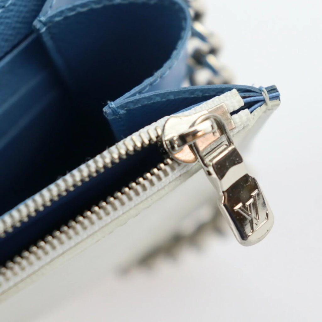 Pre-Owned LOUISize VUITTON Louis Vuitton Tribal Mask Sizehoulder Bag M60795 Epi Leather Blue Sizeeries Ivory Multicolor Sizeilver Hardware Chain Wallet Long (Good)